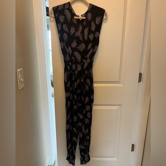 Patterned Jumpsuit - Picture 2 of 2